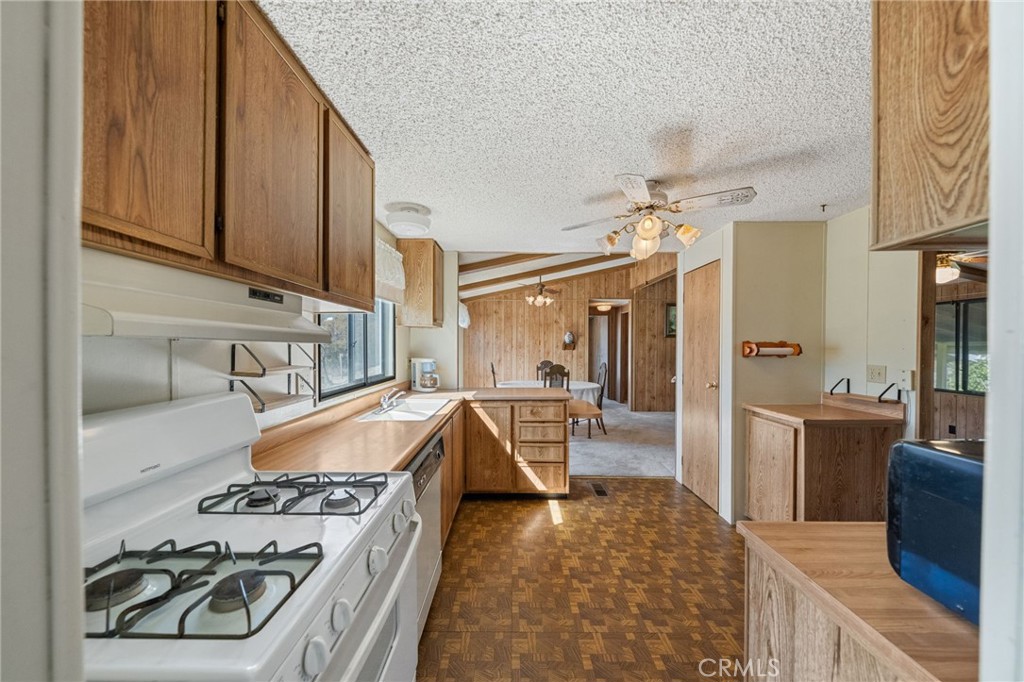 51879 Deer Mountain Way