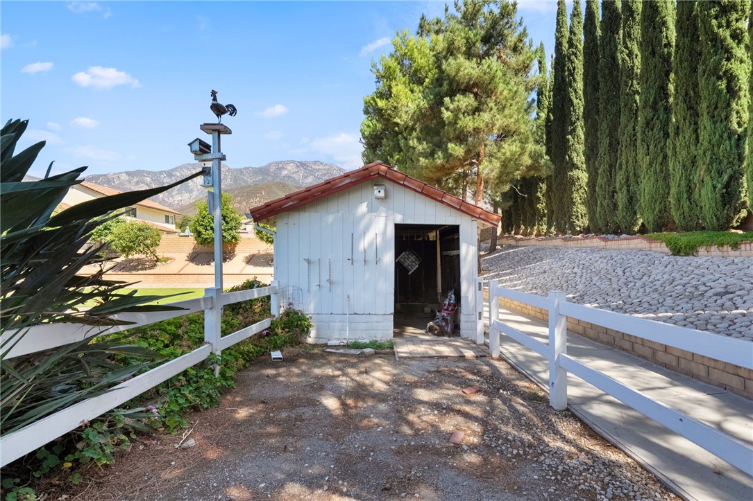 5327 Topaz Street