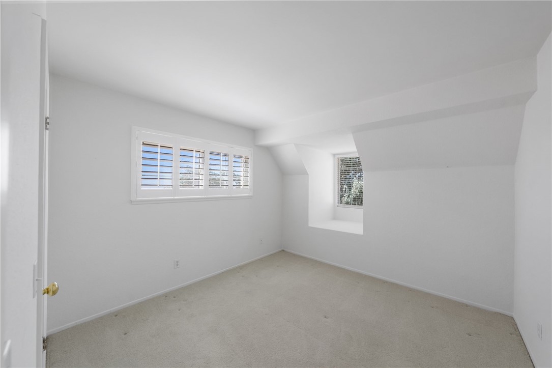 5327 Topaz Street