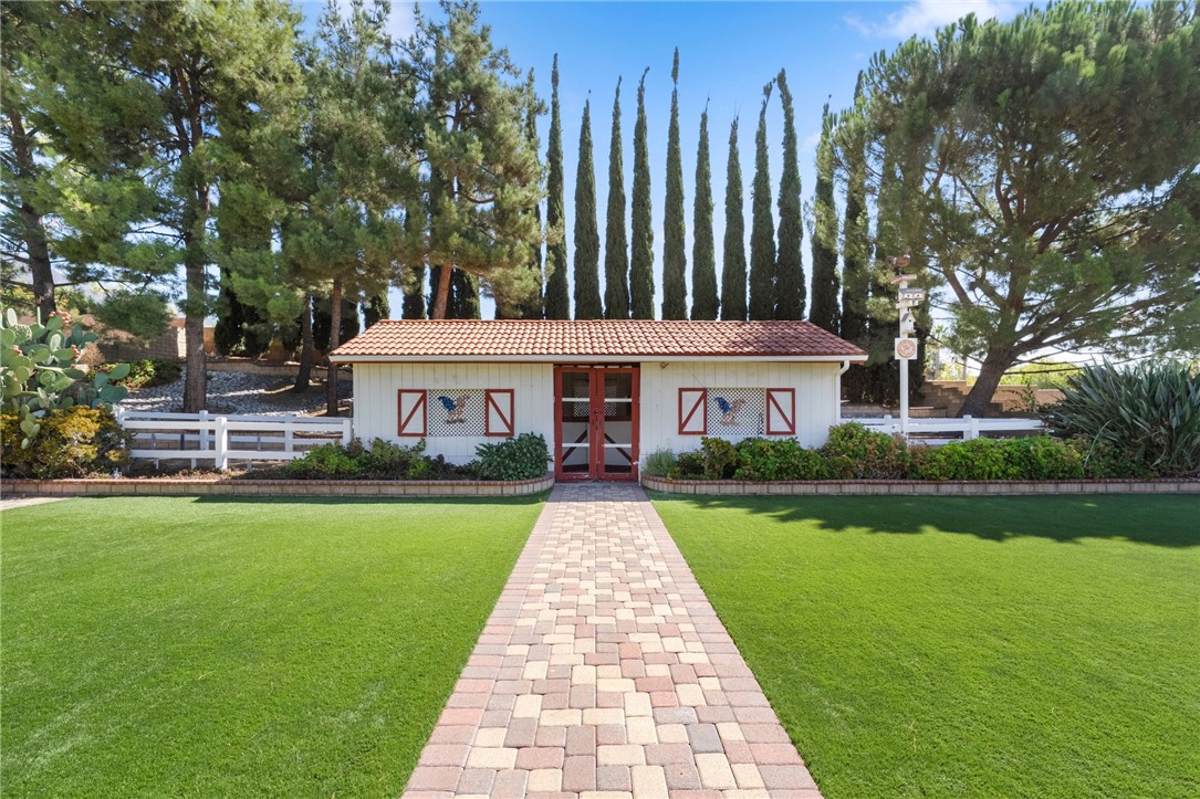 5327 Topaz Street