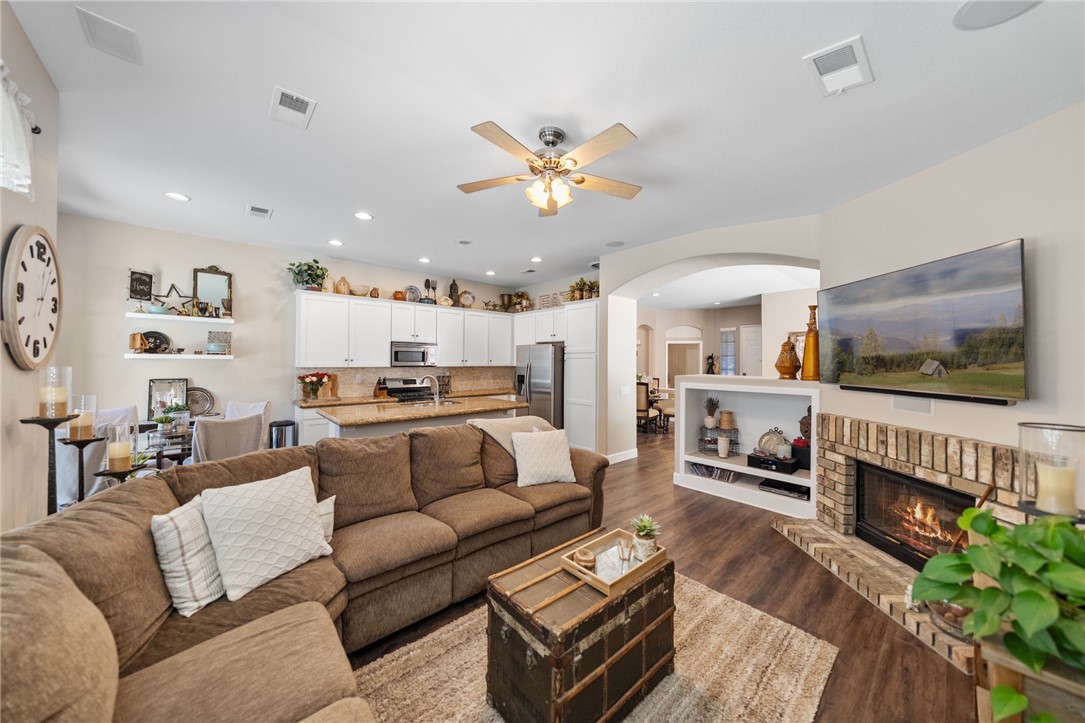 23842 Scarlet Oak Drive