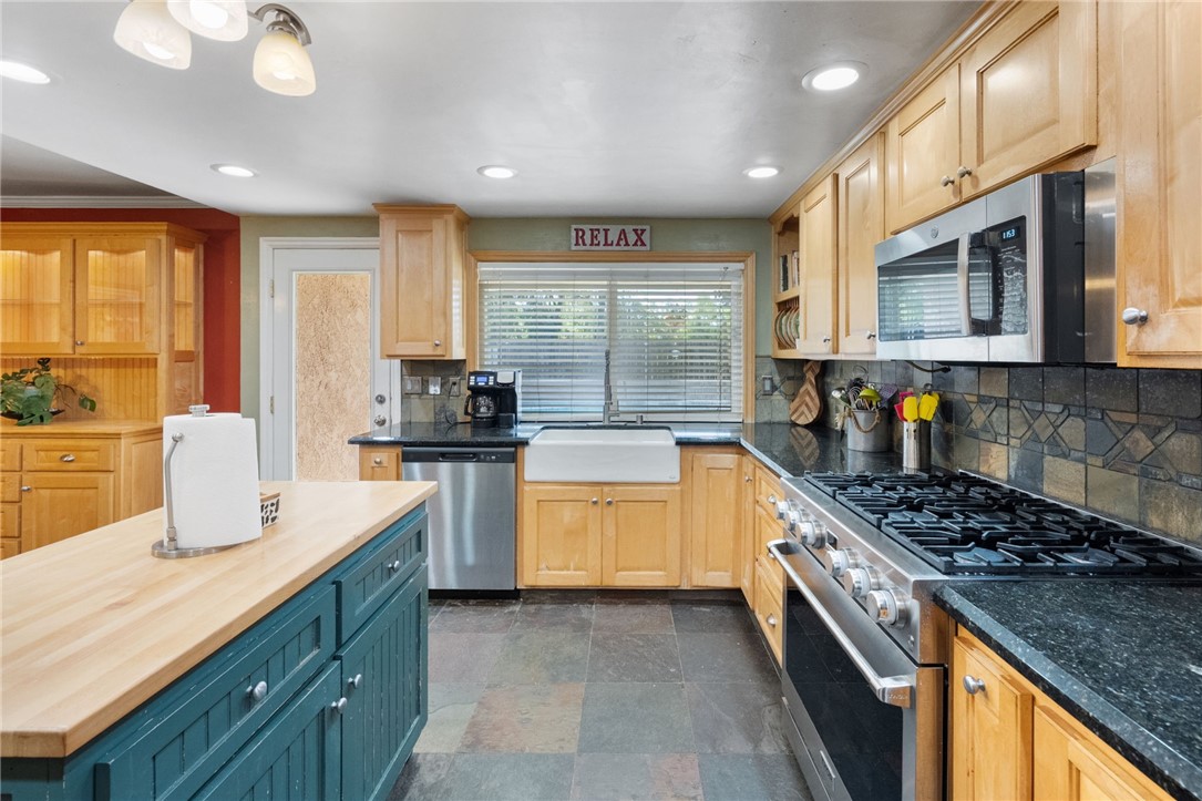 17465 Santa Rosa Mine