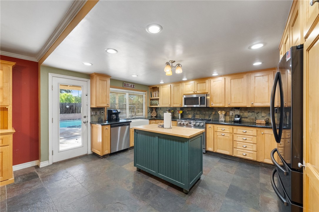 17465 Santa Rosa Mine