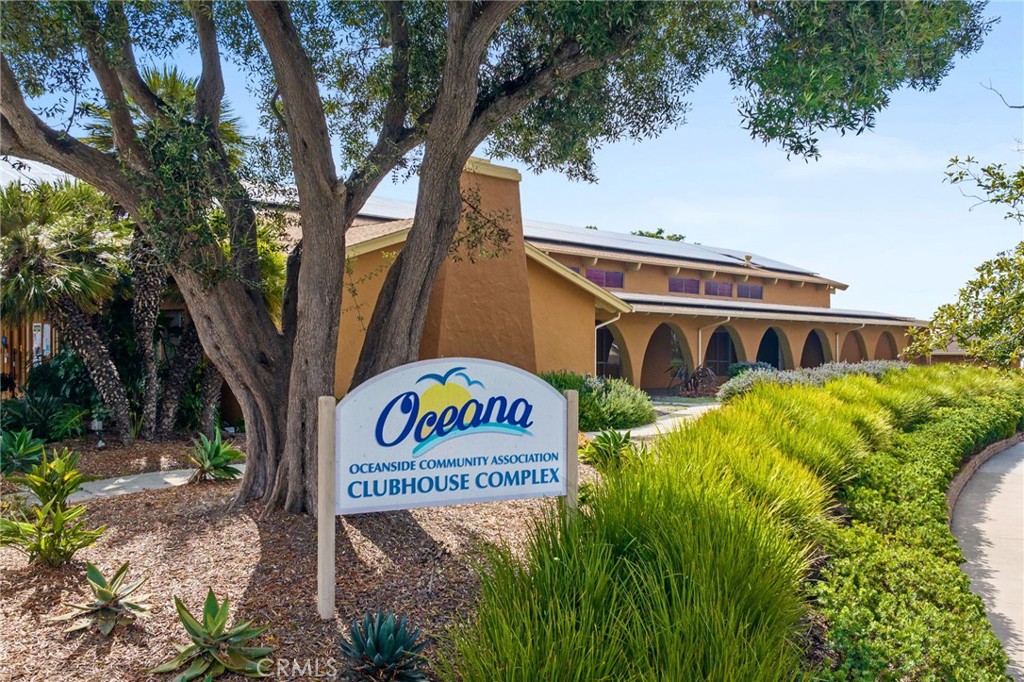 3747 Vista Campana S 3