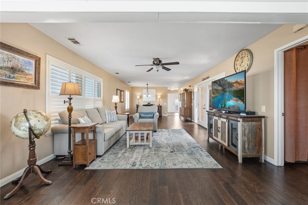 3747 Vista Campana S 3