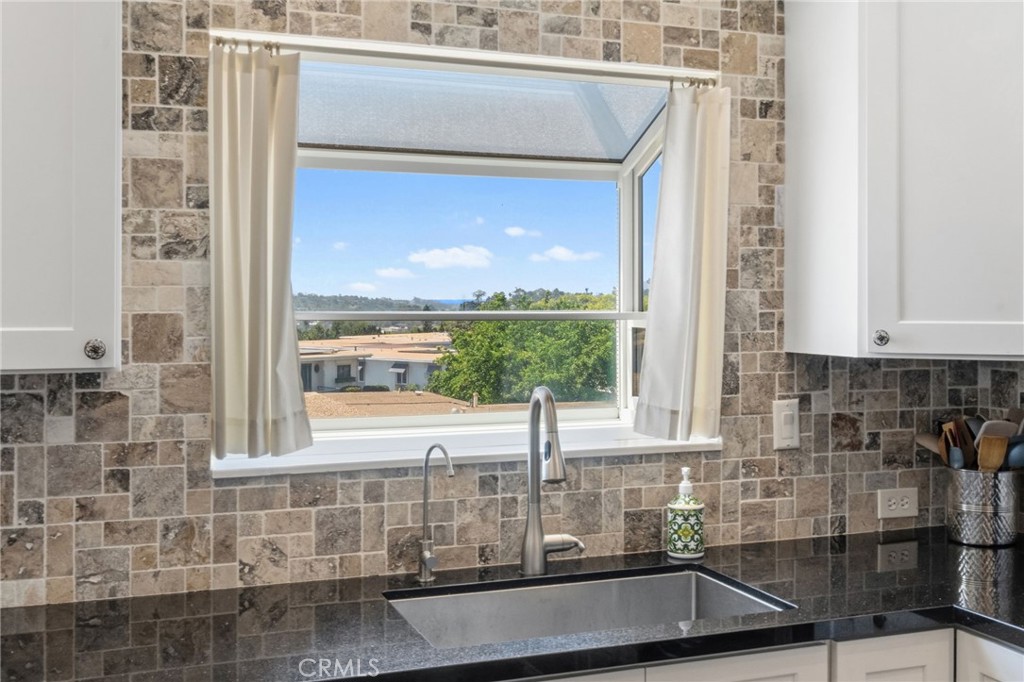 3747 Vista Campana S 3