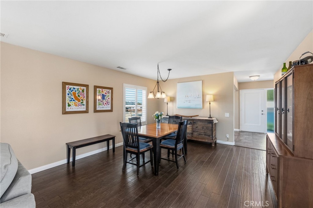 3747 Vista Campana S 3