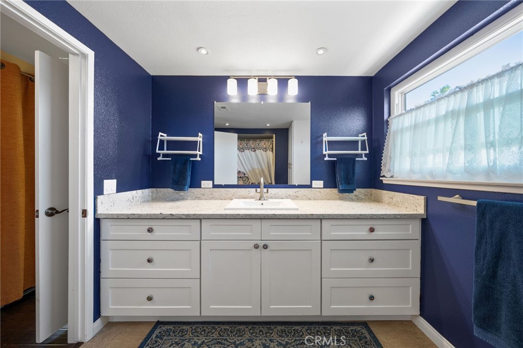 3747 Vista Campana S 3