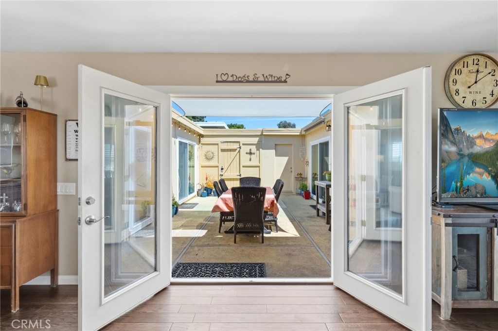 3747 Vista Campana S 3