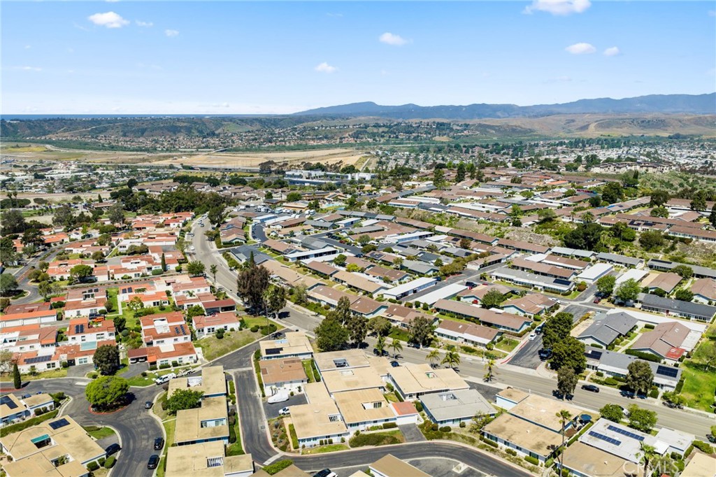 3747 Vista Campana S 3