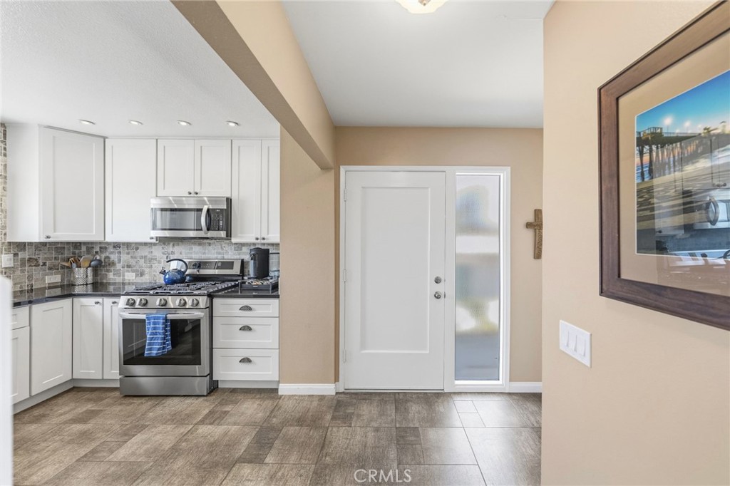 3747 Vista Campana S 3