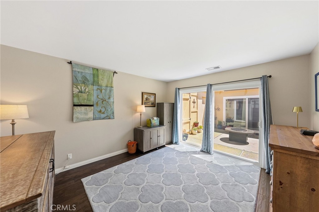 3747 Vista Campana S 3