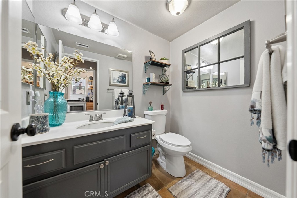 33340 Nicholas Common