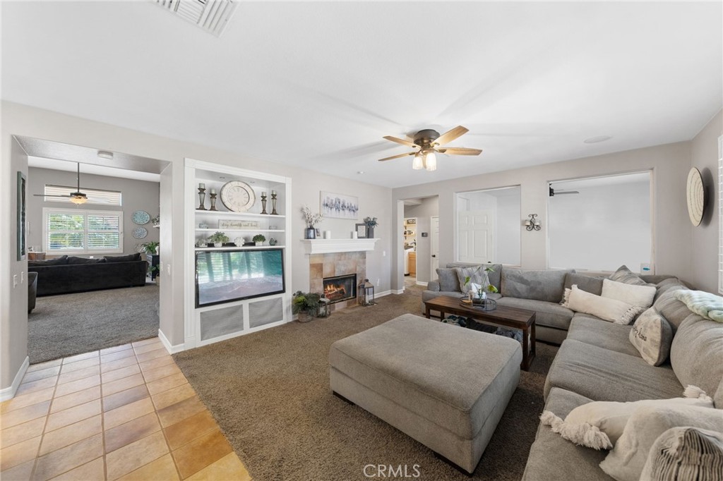33340 Nicholas Common