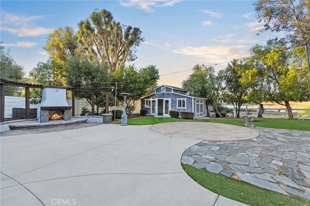 41850 Calle Cerezo