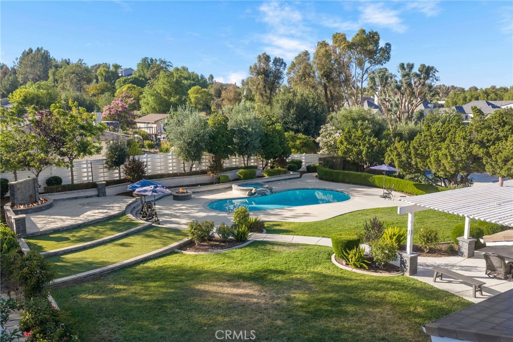 41850 Calle Cerezo