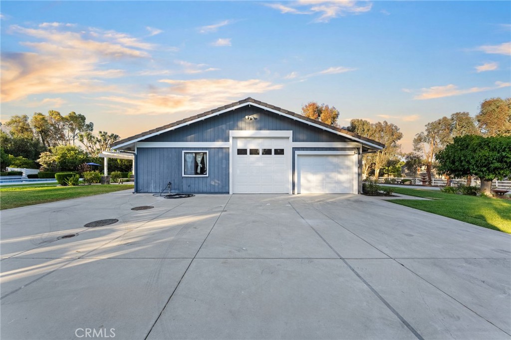41850 Calle Cerezo