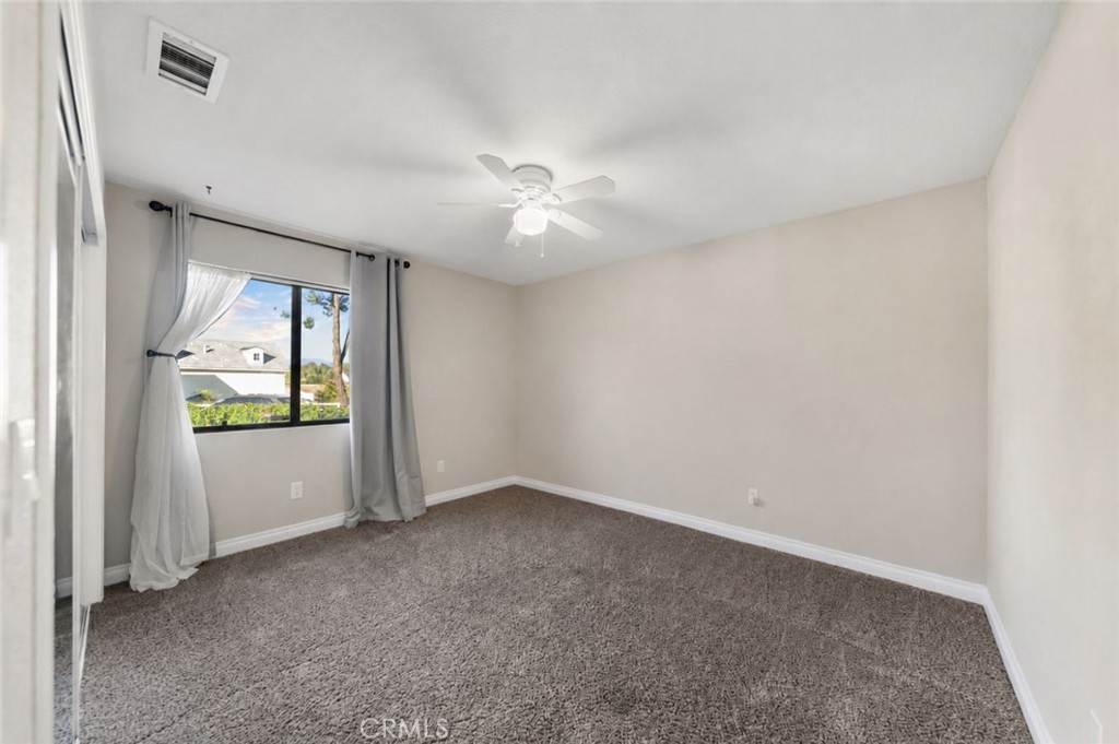 41850 Calle Cerezo