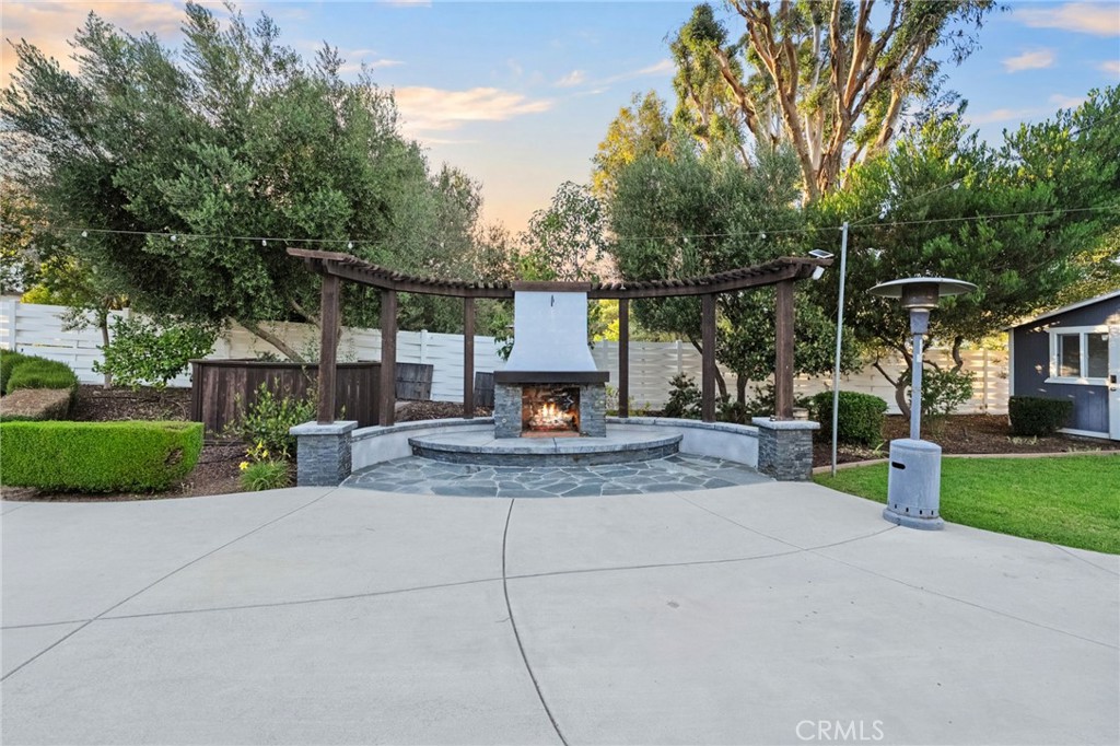 41850 Calle Cerezo