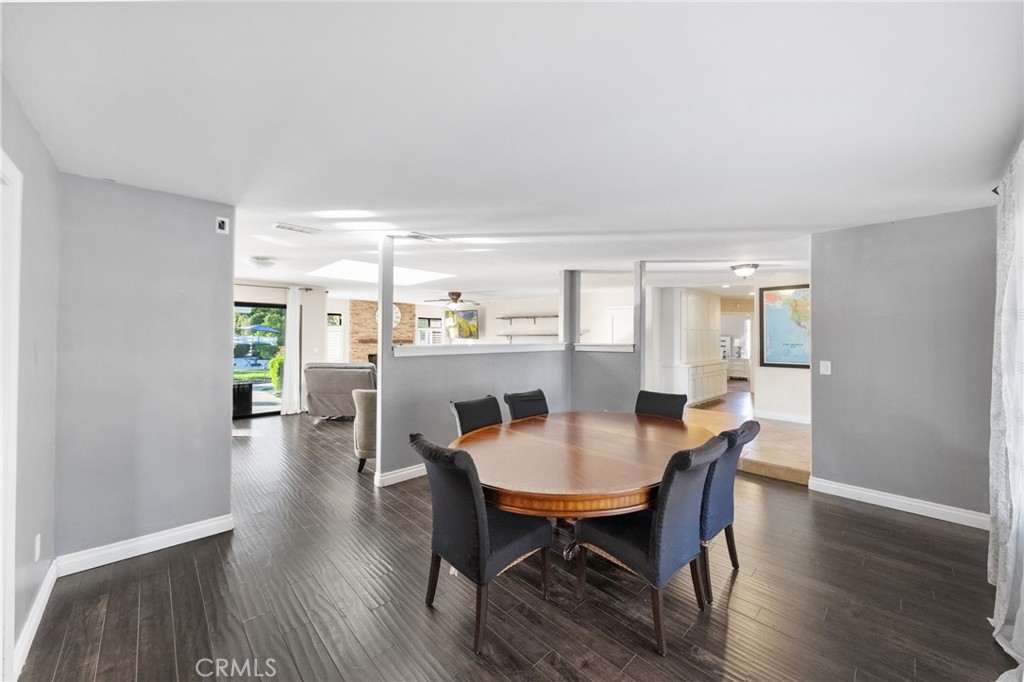 41850 Calle Cerezo