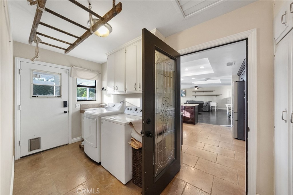 41850 Calle Cerezo