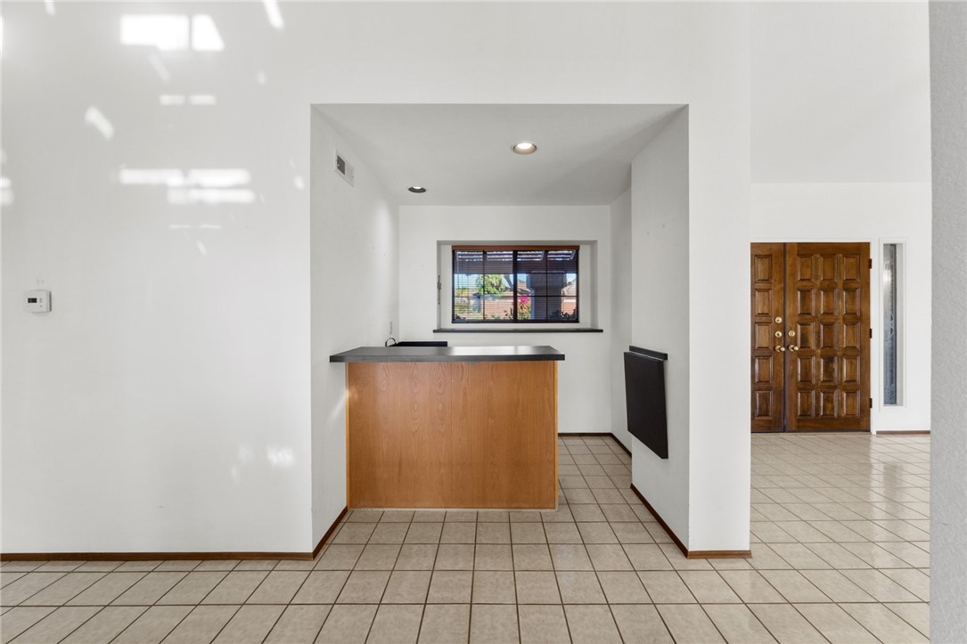2415 Eucalyptus