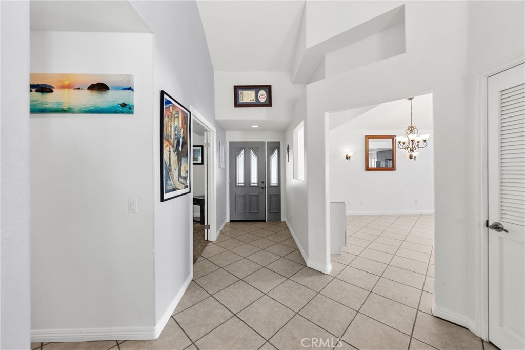 41646 Avenida De La Reina