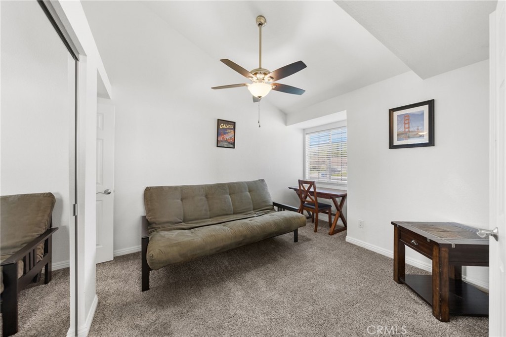 41646 Avenida De La Reina