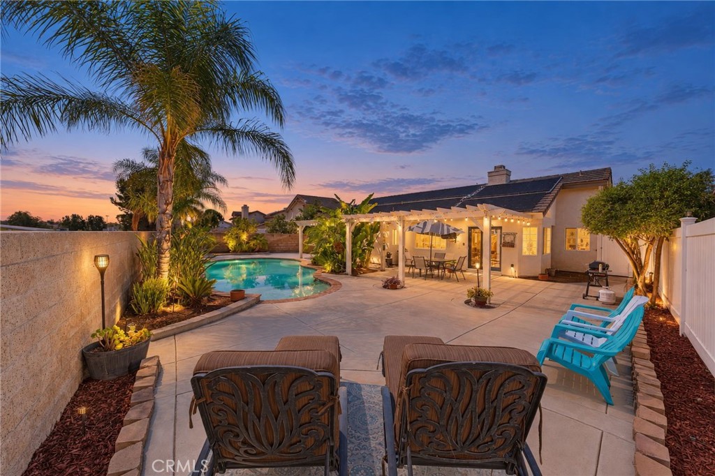 41646 Avenida De La Reina