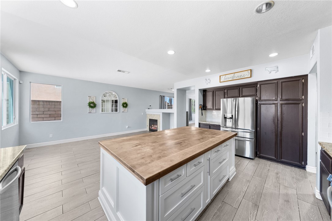 33129 Shoreline