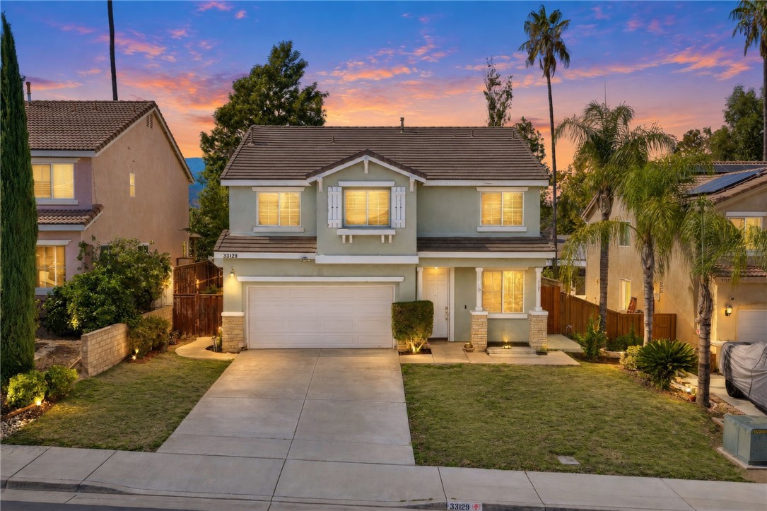 33129 Shoreline Lake Elsinore Ca Us 92530 Sw26194392