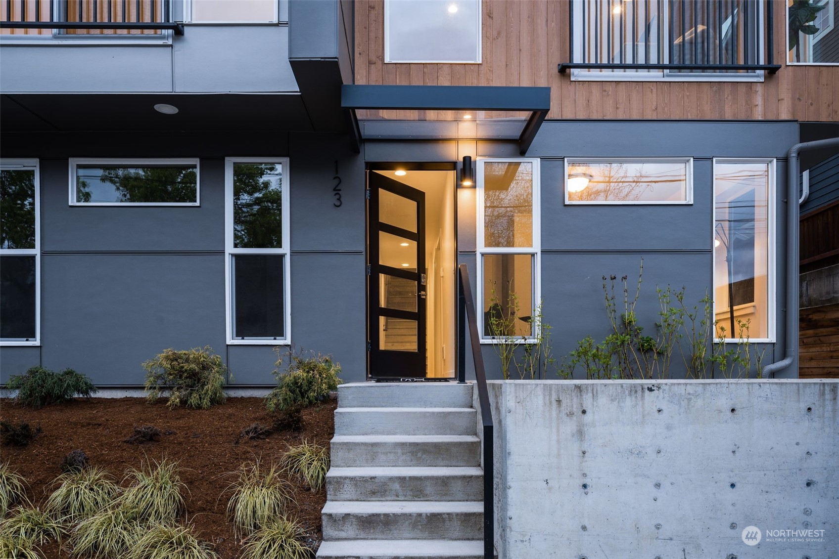 123 26th Avenue E Unit: B