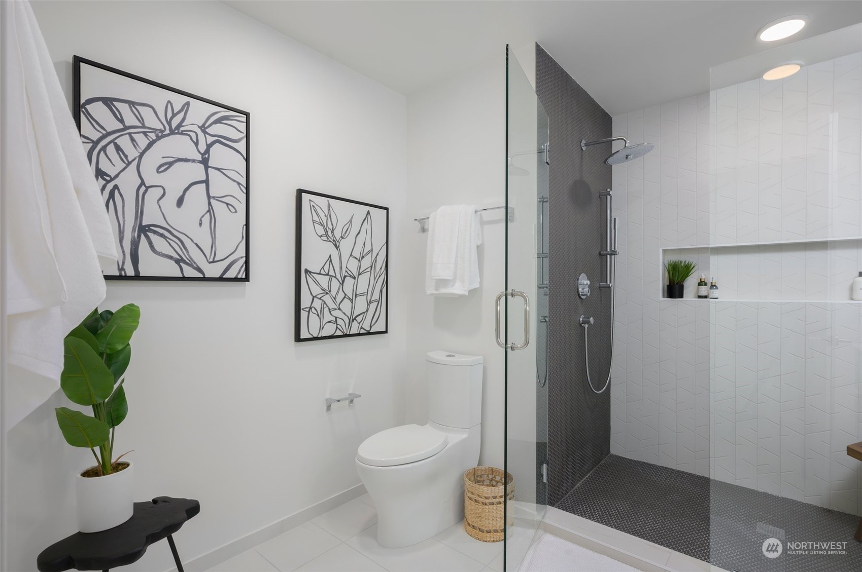 999 110th Avenue NE Unit: 201