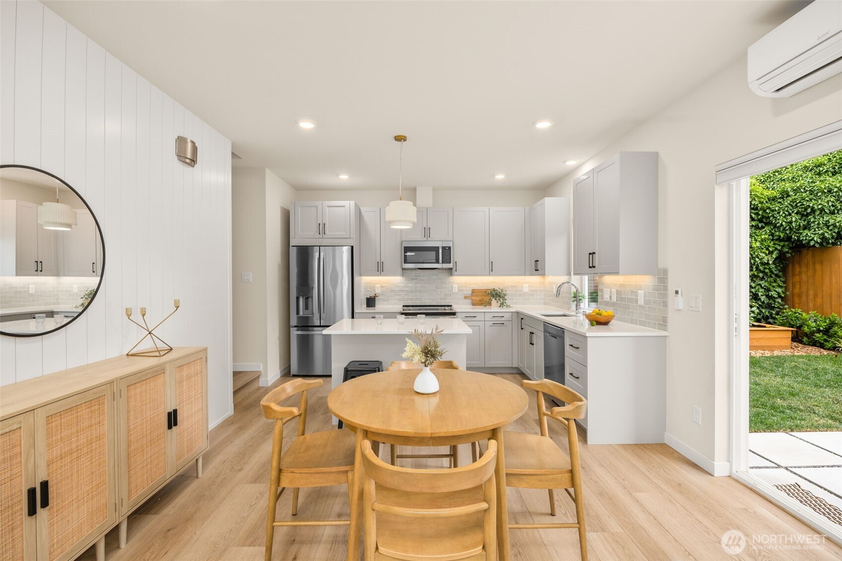 6226 7th Avenue NE Unit: C