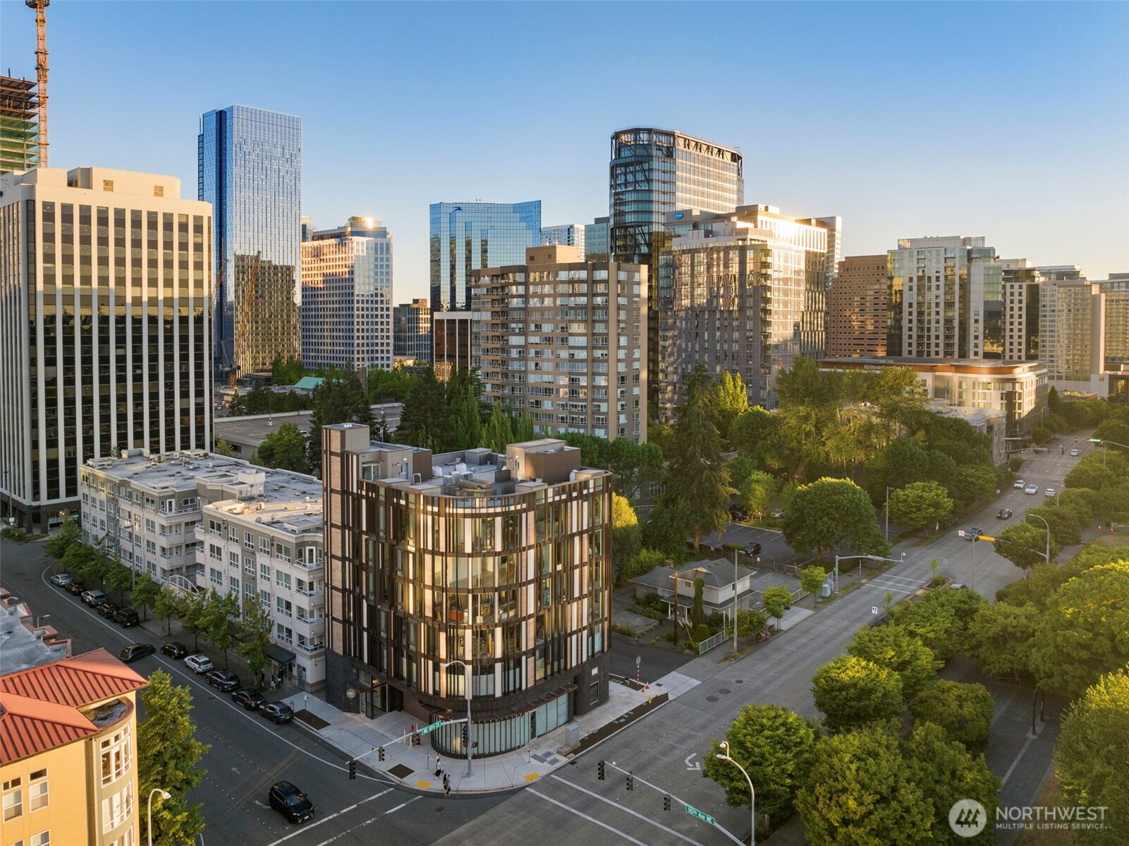 999 110th Avenue NE Unit: 401