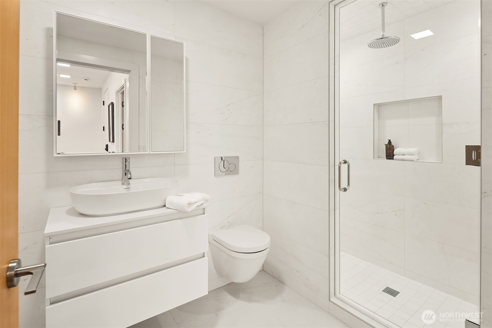 999 110th Avenue NE Unit: 300