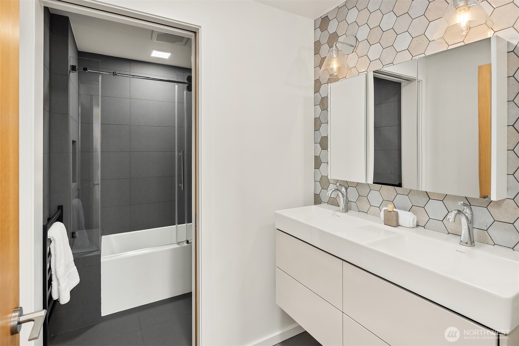 999 110th Avenue NE Unit: 300