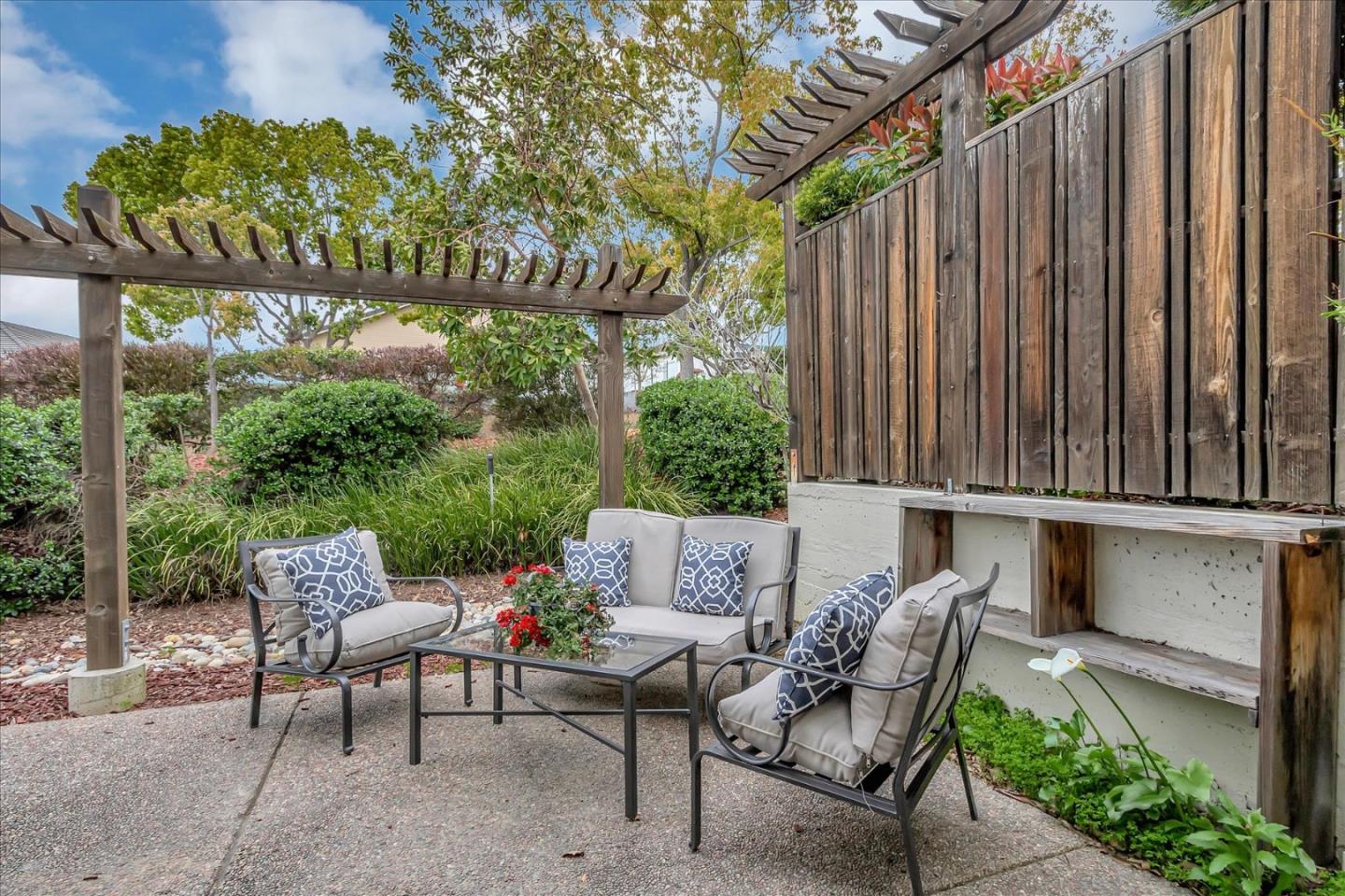 8758 Mccarty Ranch DR