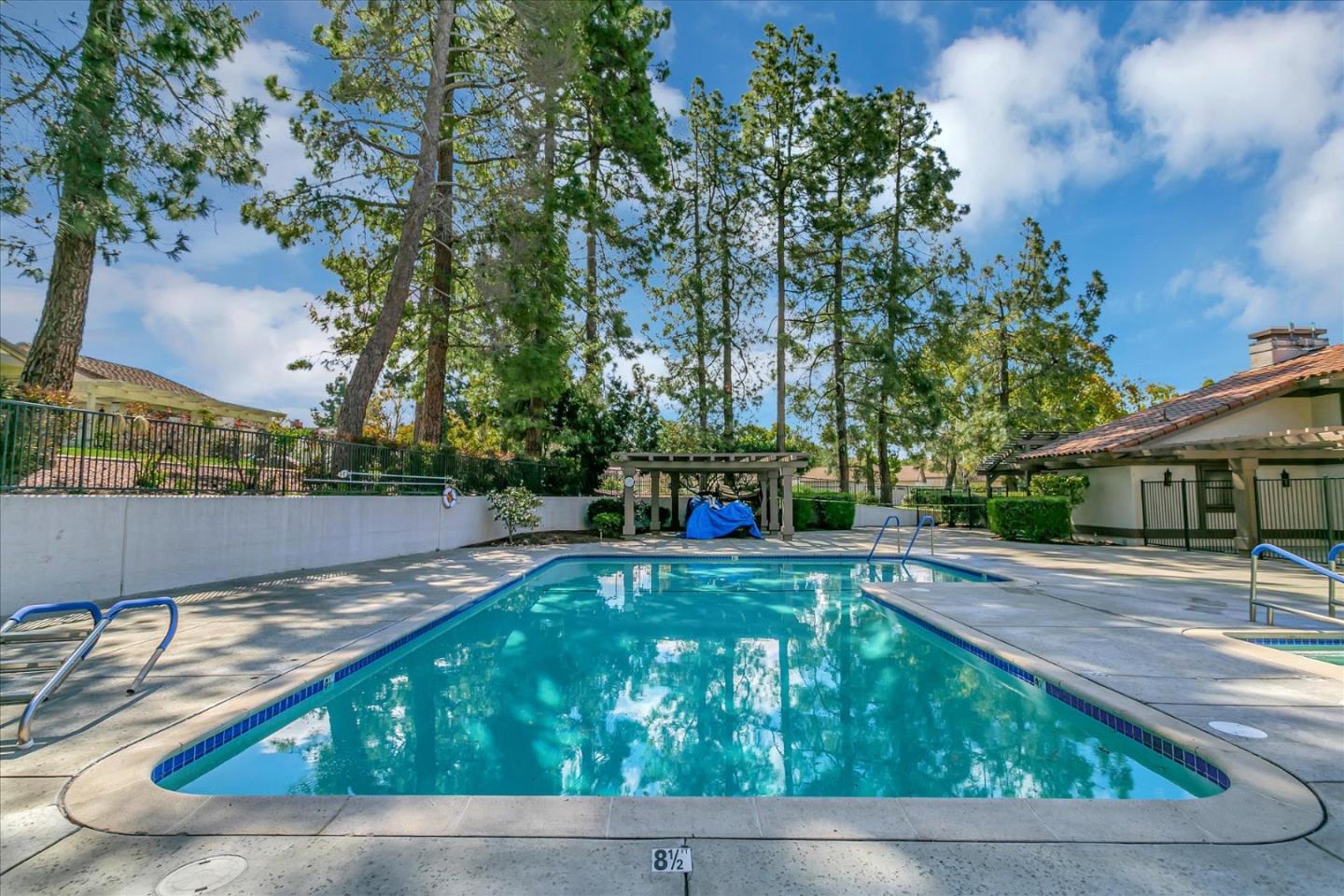 8758 Mccarty Ranch DR