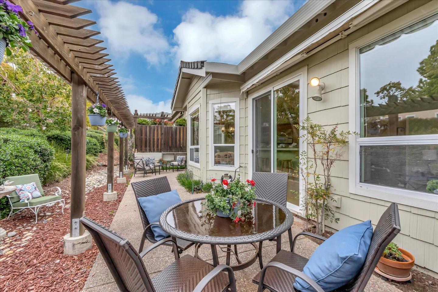 8758 Mccarty Ranch DR