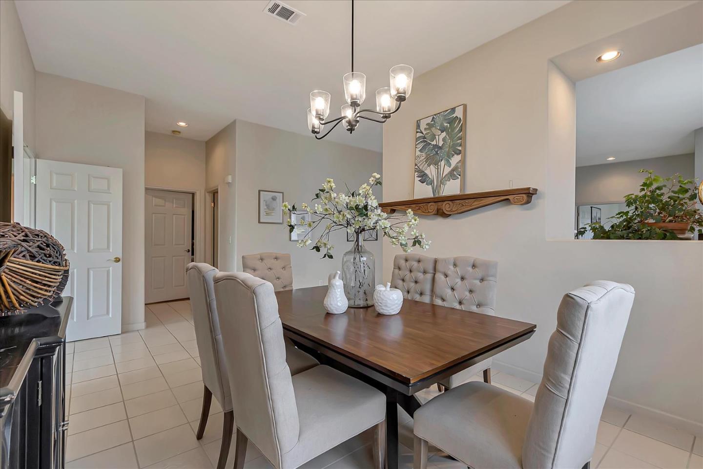 8758 Mccarty Ranch DR