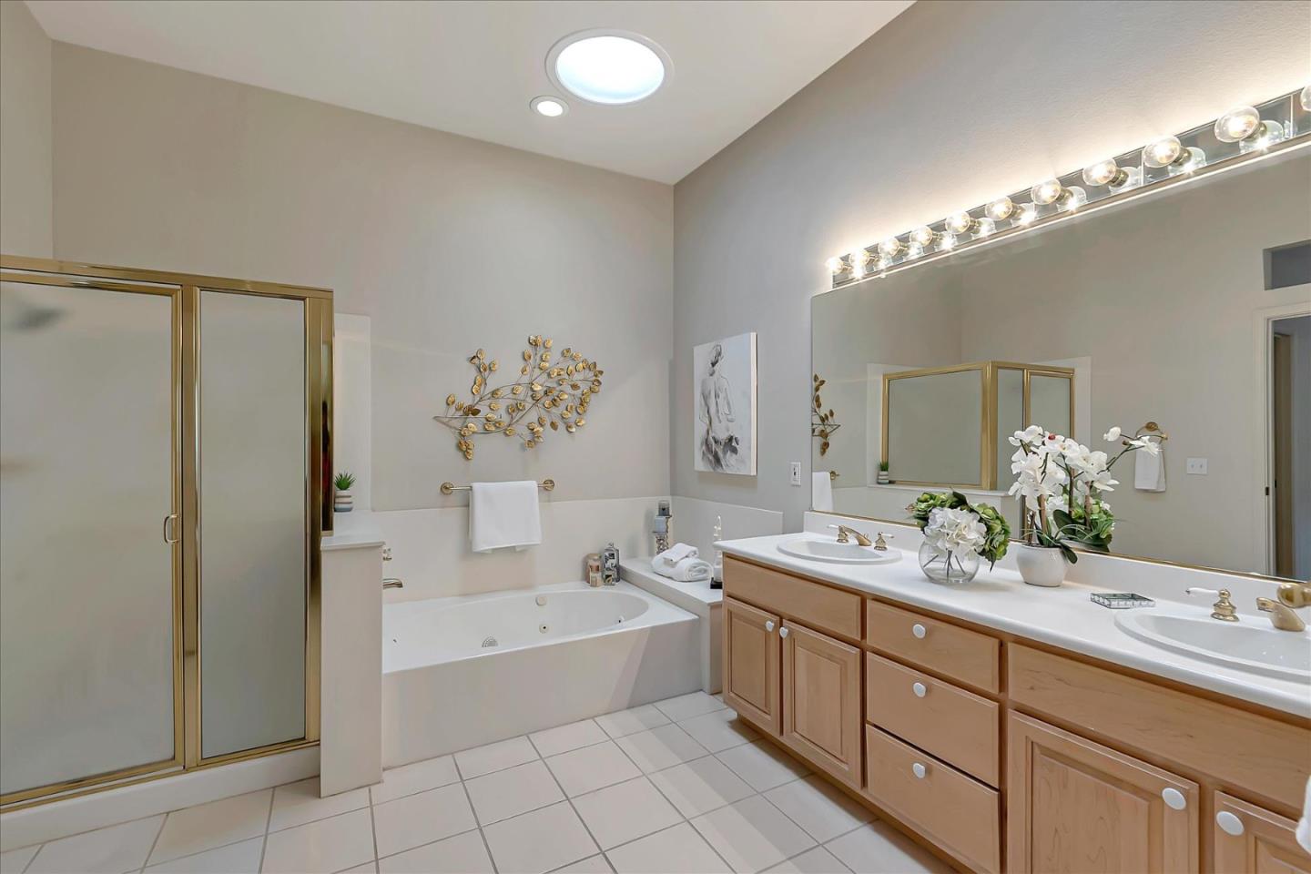 8758 Mccarty Ranch DR