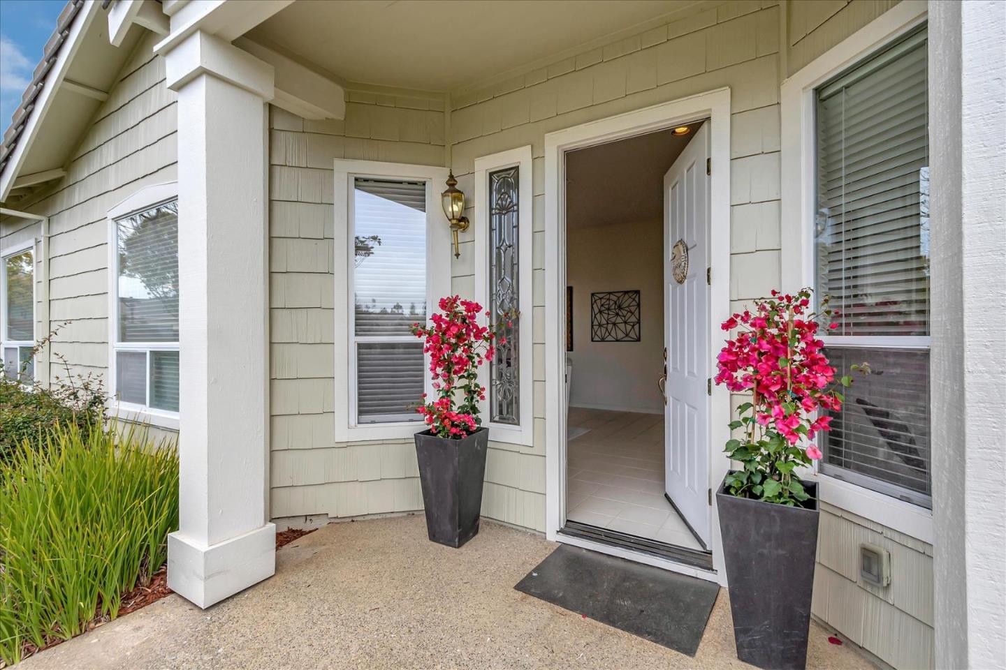 8758 Mccarty Ranch DR