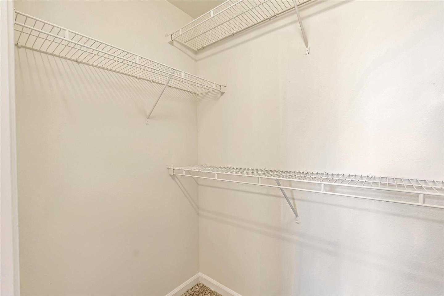 1390 Saddle Rack ST 424