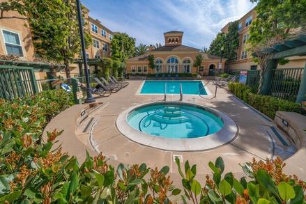 1390 Saddle Rack ST 424