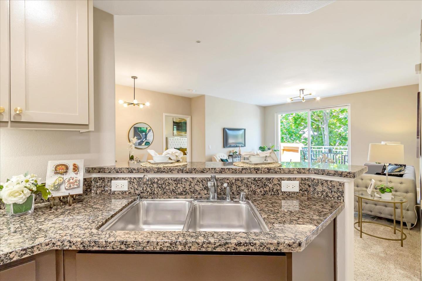 1390 Saddle Rack ST 424