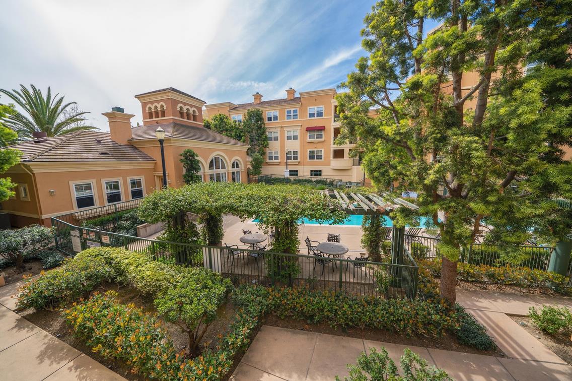 1390 Saddle Rack ST 424