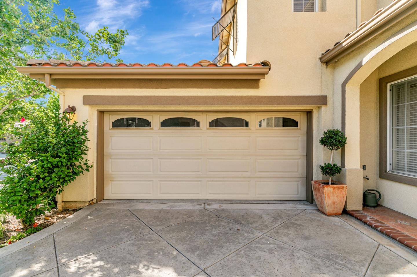 4224 Indigo Oak CT