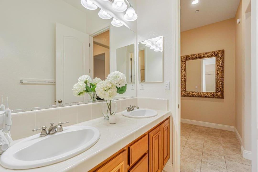 2852 Spanish Bay Drive