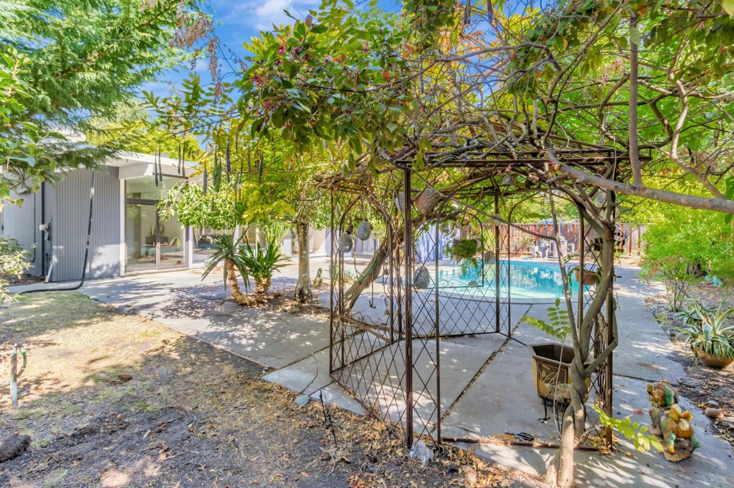 418 Ferne Avenue
